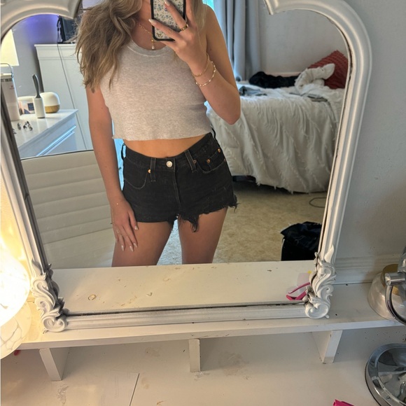 Levi’s 501 black denim shorts size 24 - Picture 1 of 6